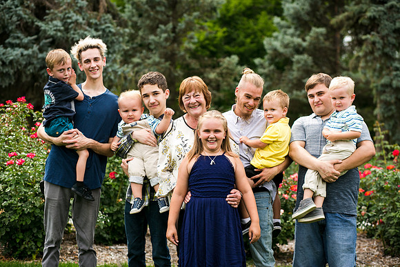Family 2018-37