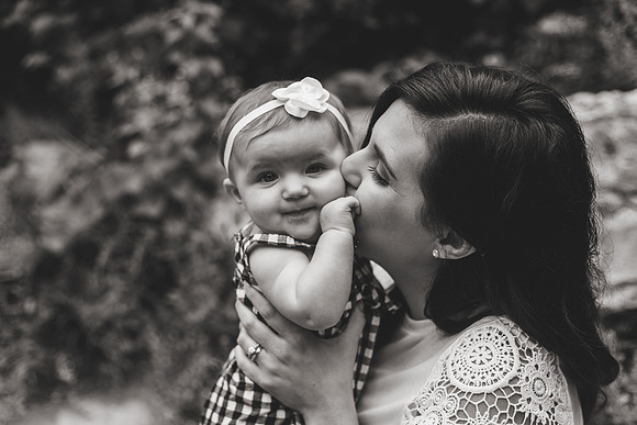 Annie 6mth-29b&w