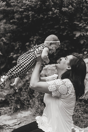 Annie 6mth-31b&w