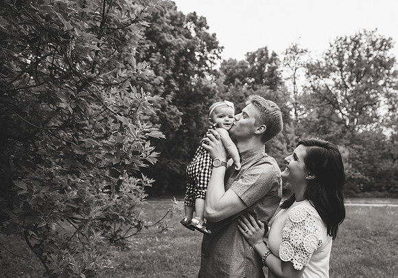 Annie 6mth-33b&w