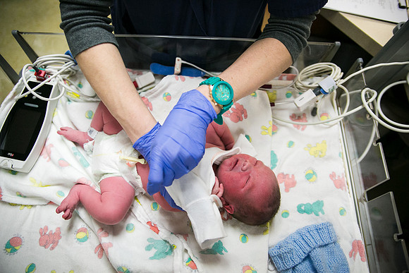 Matthew Birth-362