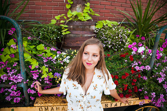Senior-122