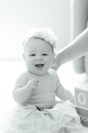 xAverie 6mth-129