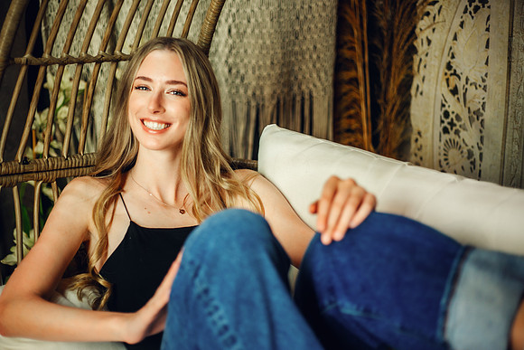 Abby Senior-56