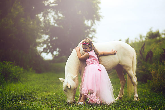 Unicorn-16