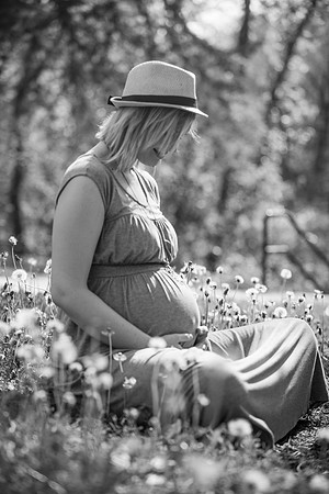 Kate's Belly Bump-196