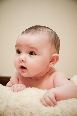 Nora 4mth-17