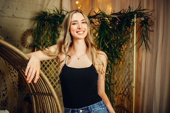 Abby Senior-60