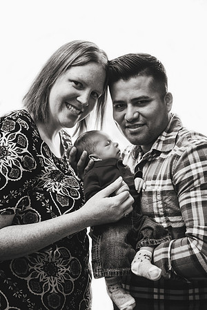 Mateo NB Family-16b&w