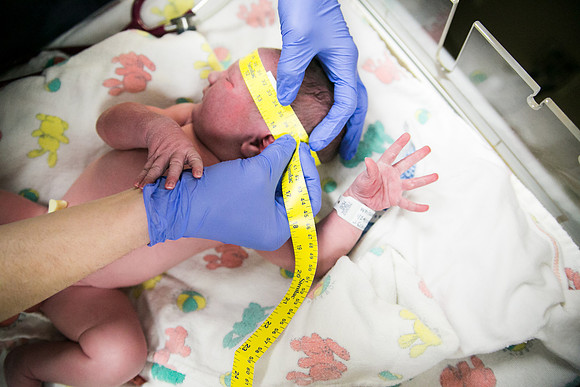 Matthew Birth-343