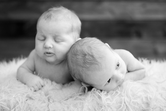 Twins Newborn-81