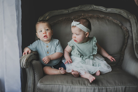 Twins 1yr-7