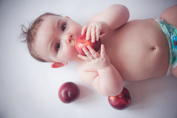 Nora 7mth Hungry-16
