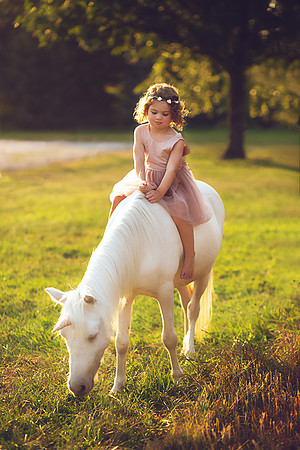 Unicorn-30