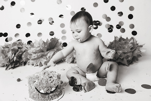 Kristopher 1yr-105b&w