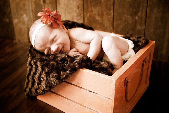 Slyvi Newborn-43