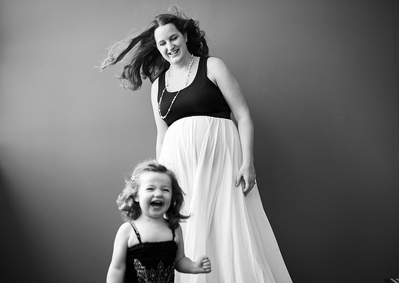 Court Belly Bump II-58