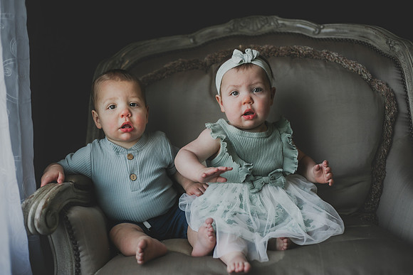 Twins 1yr-4