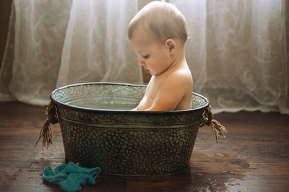 Twins 1yr Bath-12