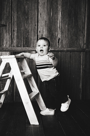 Kristopher 1yr-32b&w