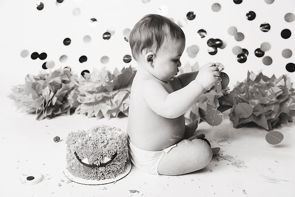 Kristopher 1yr-104b&w