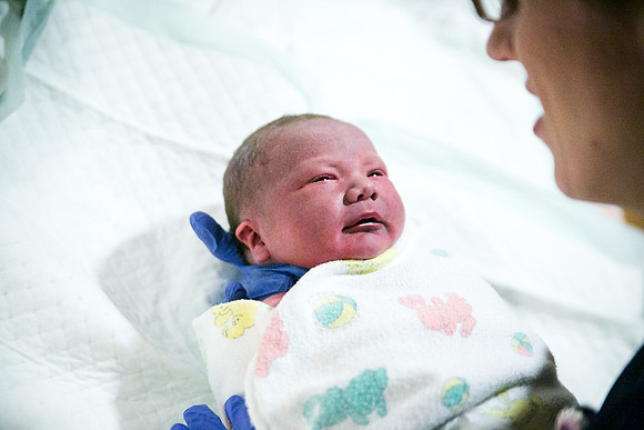 Matthew Birth-322
