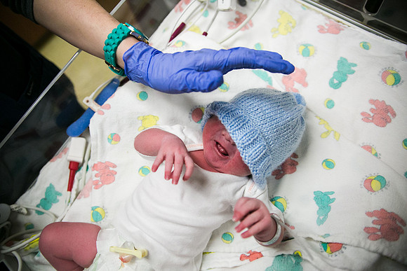 Matthew Birth-364