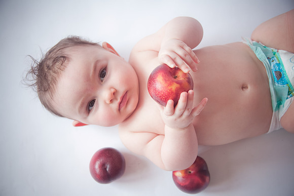 Nora 7mth Hungry-18