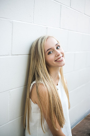 Senior-187