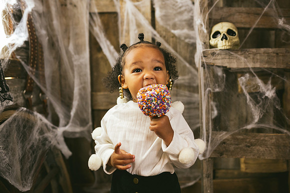 Samira 2yr-204
