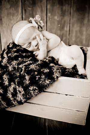 Slyvi Newborn-45