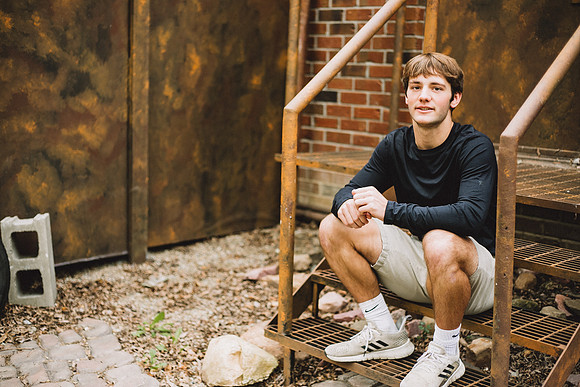 Senior-24