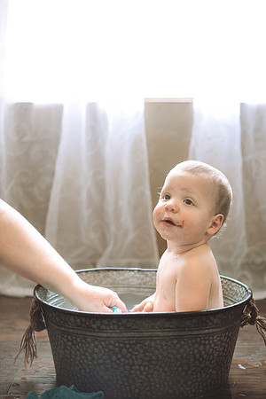 Twins 1yr Bath-7