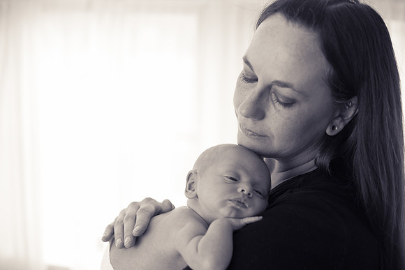 Quinn Newborn B&W-23